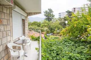 Гостевой дом Guest House Vucicevic Будва Трехместный номер с балконом-4